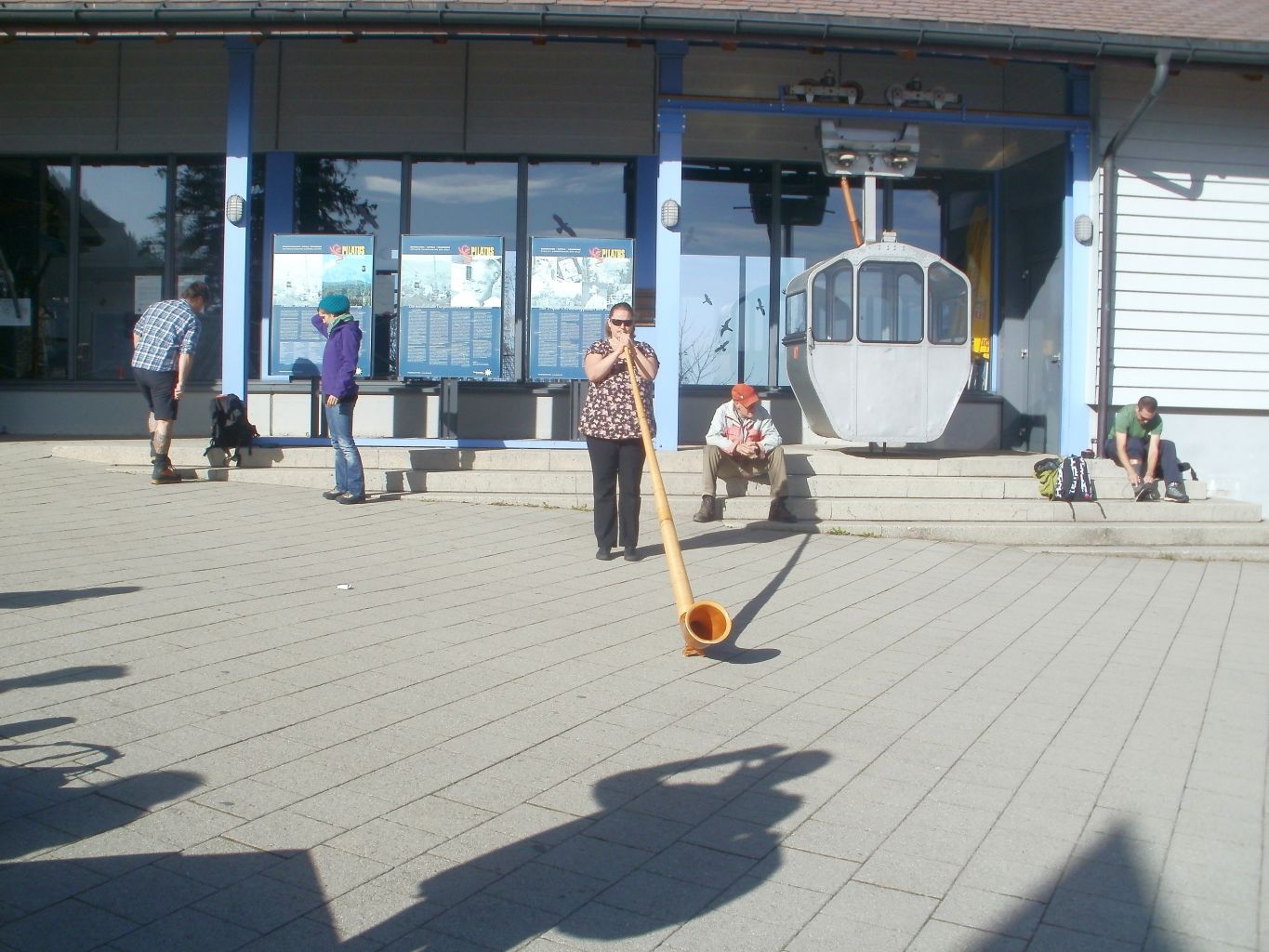 PA210207
